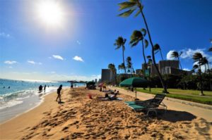 ハワイのビーチの40％は、海面上昇により30年で消滅する可能性