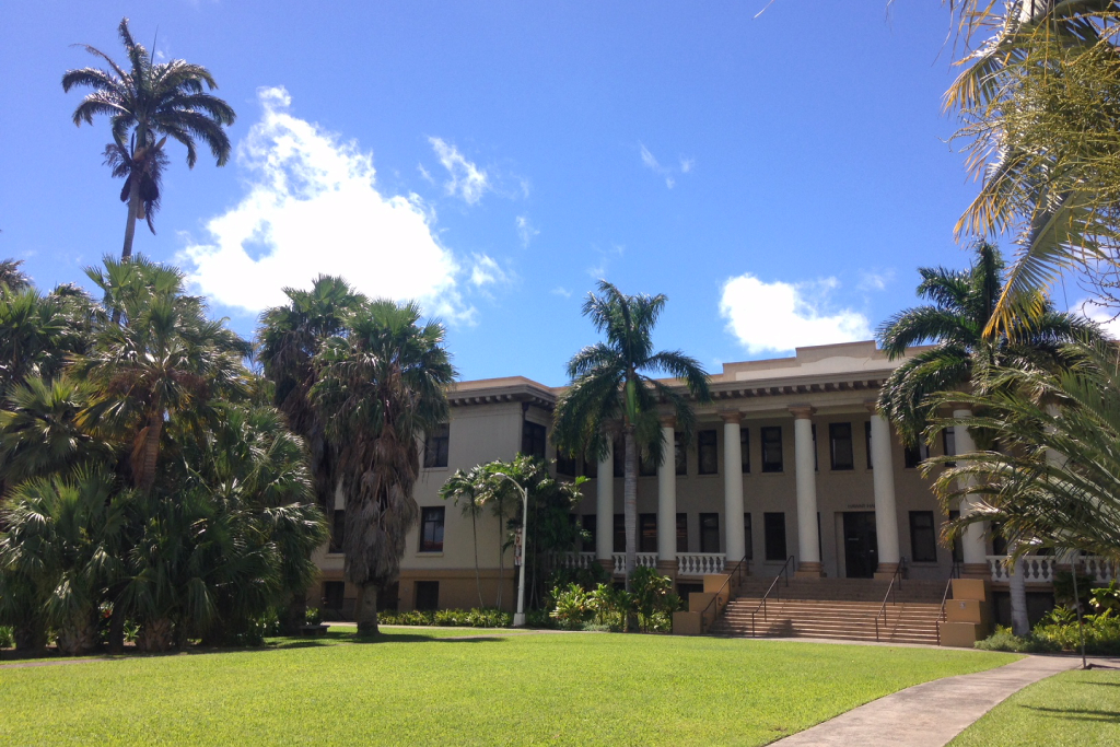 ハワイ大学の春学期もほとんどオンライン授業のままに