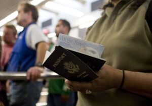 米国はジェンダーニュートラルなパスポートを発行