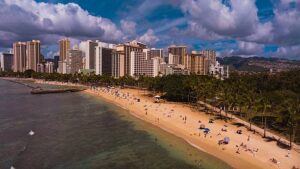 投稿についてもっと詳しく 【親子留学の新常識】2025年冬休みはハワイへ!感動体験と英語学習を両立